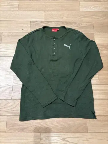 00s Puma archive 티셔츠 그런지 하프 버튼 카키