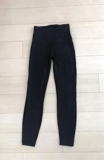 lululemon 룰루레몬 레깅스 블랙 사이즈 4