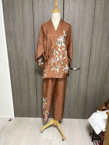 기모노 리메이크 호몬기 지 가지꽃 문양 순수 실크에서 사뮤에