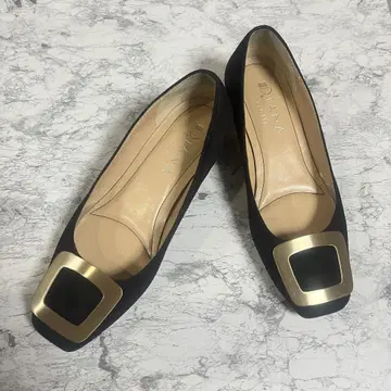 새상품급 DIANA 다이애나 골드 버클 펌프스 22.5cm EE