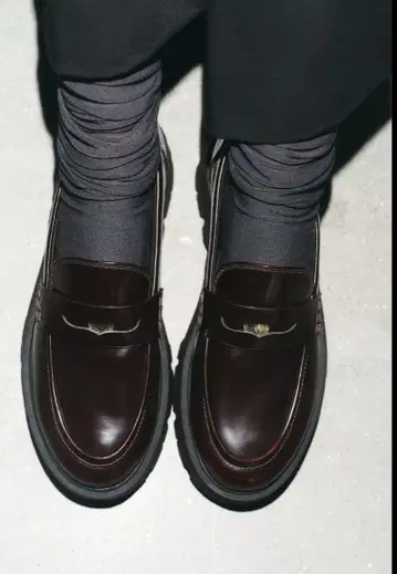 ZARA 로퍼 버건디