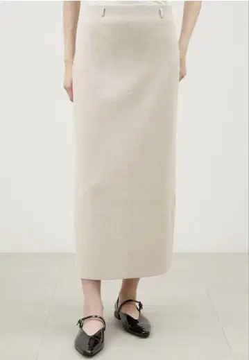 Mila owen 벤츠 스트레이트 니트 스커트