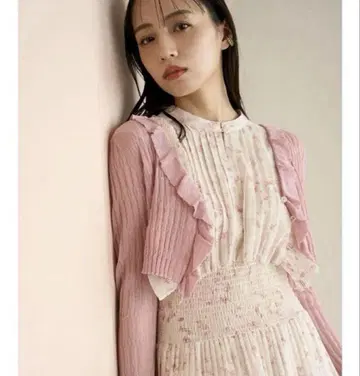 짧은 시간 1회 착용 SNIDEL 스나이델 시어 프릴 가디건 핑크