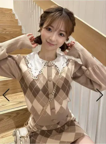 새상품 택 포함 다리치 니트 가디건 옷깃 체크