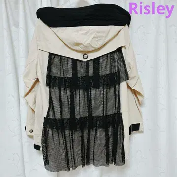 Risley 리즈레이 Back frill mountain 파카