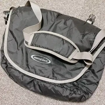 몽벨 블랙 메신저 백 몽벨 숄더백