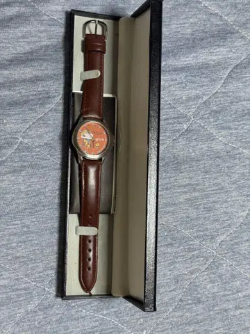 초레어 스누피타운 요코하마 7주년 기념 한정판 손목시계