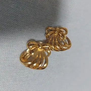 새상품 미사용 니나리치 골드 귀찌 사이즈 약 17mm