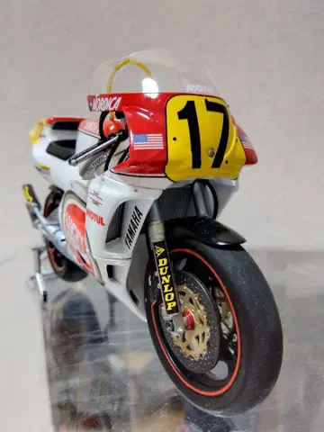 1/12 야마하 YZR500 (OW98) 완성품 웨인 레이니 차량
