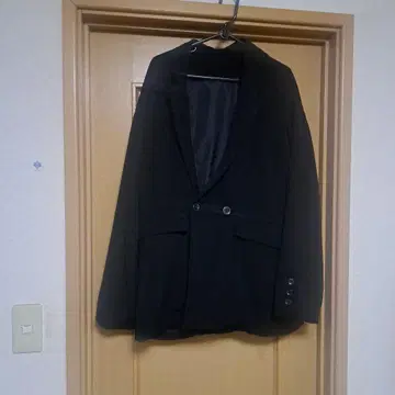 ADRER 블랙 테일러드 자켓