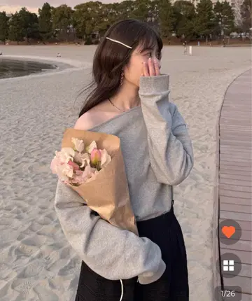 nugu 심플 오프숄더 스웨트 셔츠
