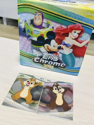 Topps Chrome 2025 Disney 트레이딩 카드