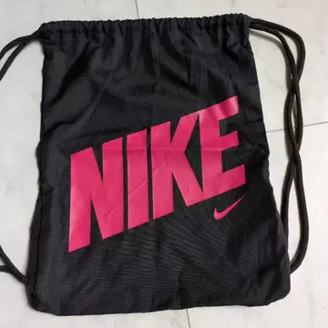 나이키 냅색 블랙 x 핑크