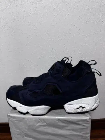 Reebok INSTA PUMP FURY 네이비 28cm 2L