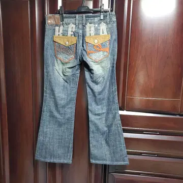 부츠컷 데님 오렌지 자수