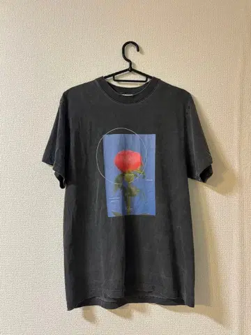 Peony T shirt Black s 사이즈