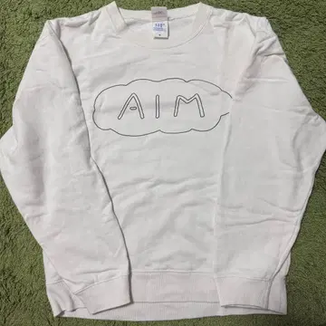 아이묭 AIM 로고 화이트 맨투맨 M