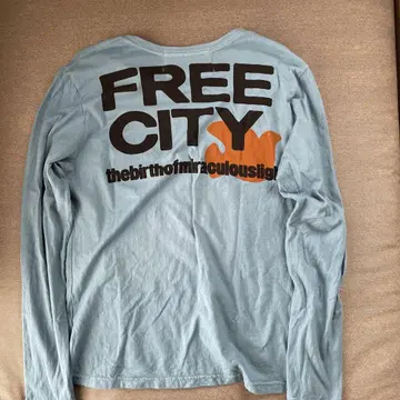 FREE CITY 로고 긴팔 티셔츠 사이즈 2(M)