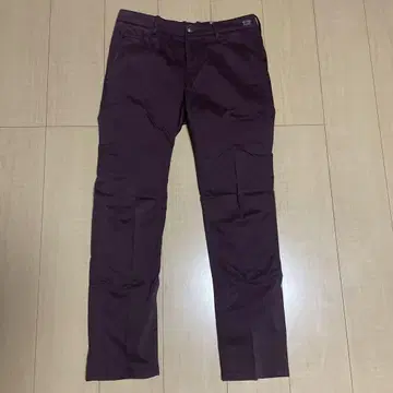 야콥 코헨 보르도 정가 37,000원 치노 팬츠 30