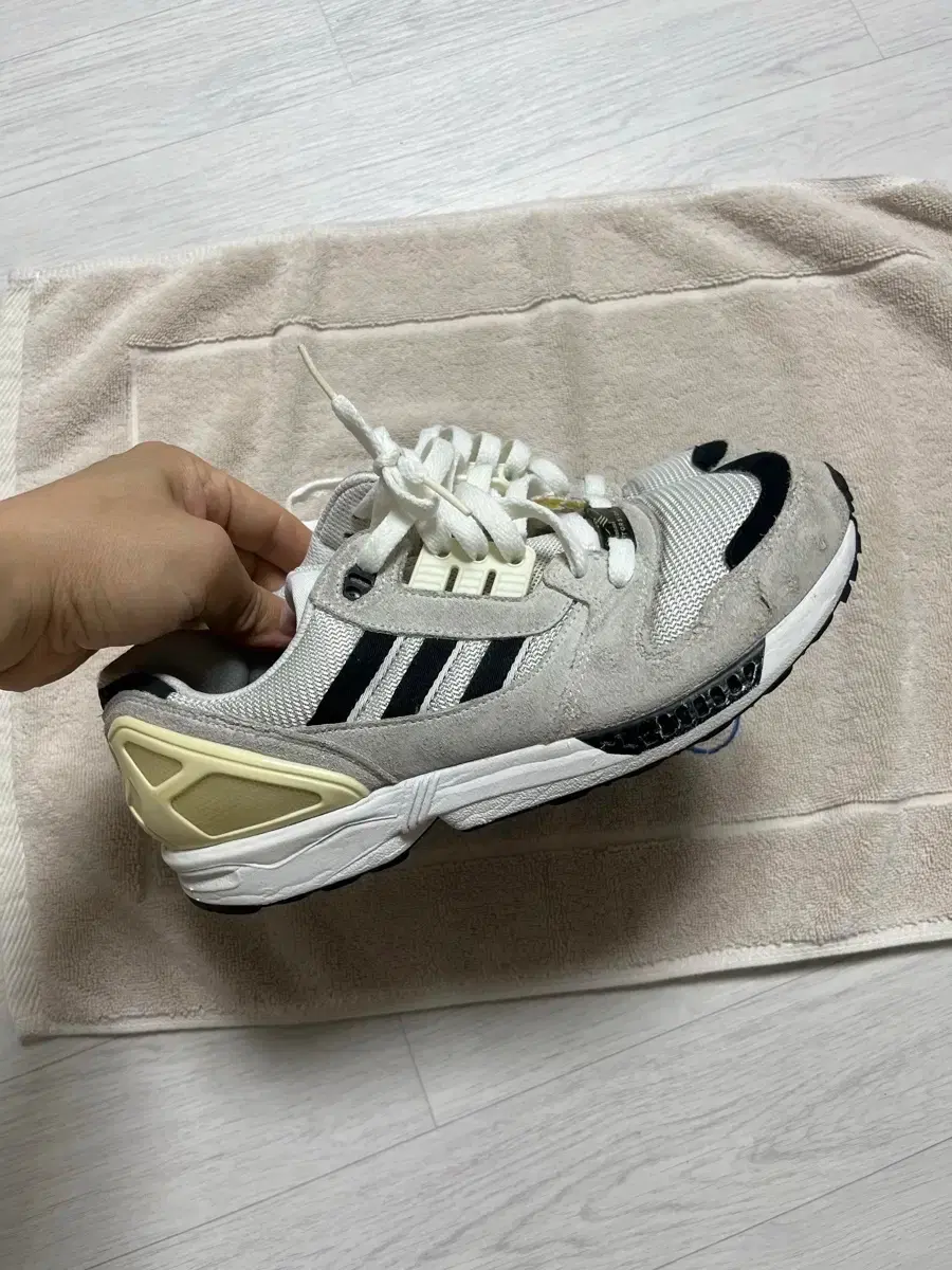 Adidas ZX 8000 260