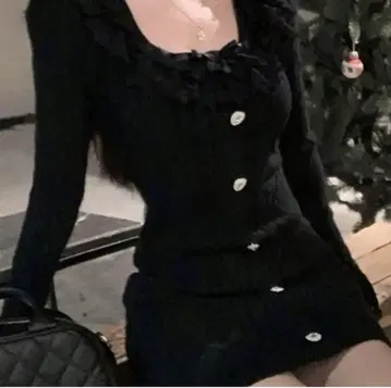 DAZY 45881137 스퀘어넥 스웨터 원피스