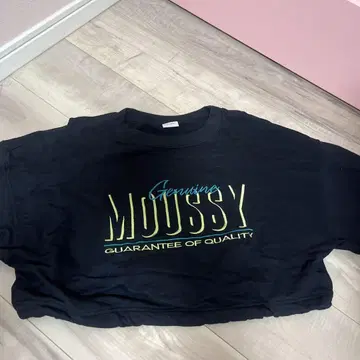 Genuine MOUSSY 크롭 트레이닝복 블랙