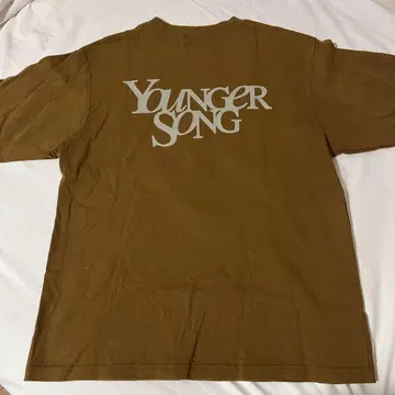 YOUnger SONG 브라운 반팔 티셔츠