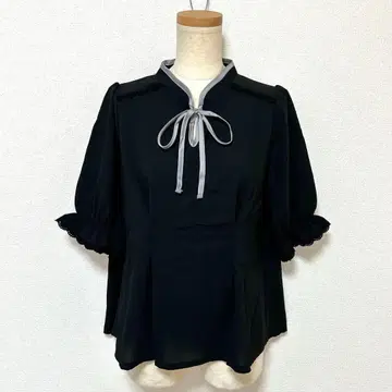 엑시즈팜 axes femme 블라우스 미모레 리본 새상품 택 포함