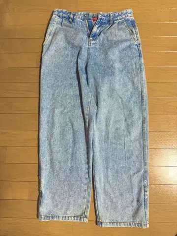 라이트 블루 데님 팬츠