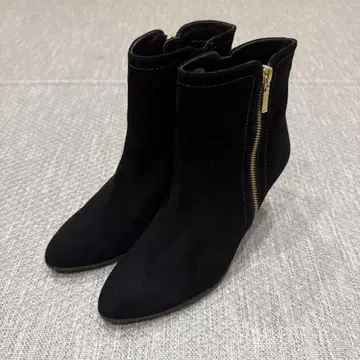 NEO RHYTHM 24cm 블랙 스웨이드 숏부츠