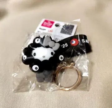 간사이 만박 키티 산리오 먀쿠먀쿠 키링 블랙 먀쿠먀쿠