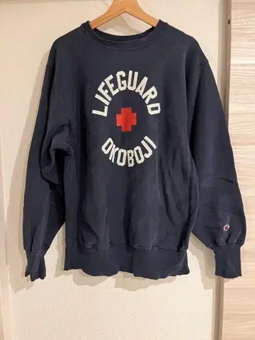 Champion Lifeguard Okoboji 맨투맨