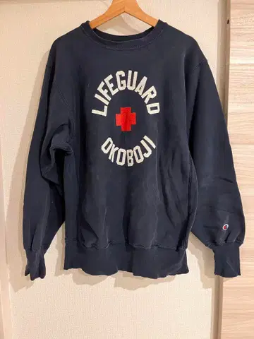 Champion Lifeguard Okoboji 맨투맨