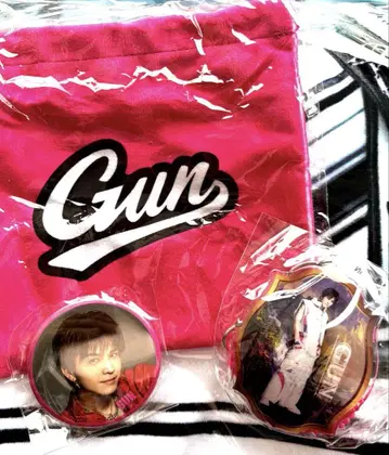 회장 가챠 캔 배지 세트