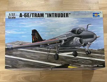 TRUMPETER A-6E/TRAM 'INTRUDER' 1/32