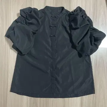 [ 새상품급 ] fitmore 소매 볼륨 리본 상의 블랙 F 핏모어