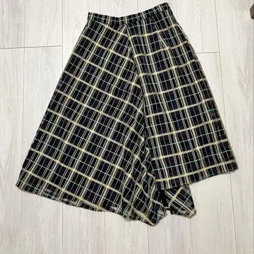 GRACE CONTINENTAL 불규칙 플레어 스커트