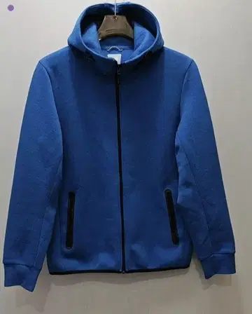 파란색 풀 집업 후드티