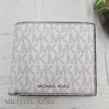 새상품 MICHAEL KORS 화이트 접이식 지갑