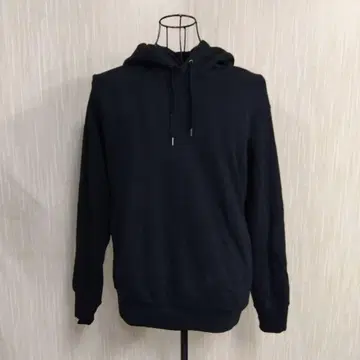 UNIQLO 블랙 후드 부착 맨투맨 남성용 M