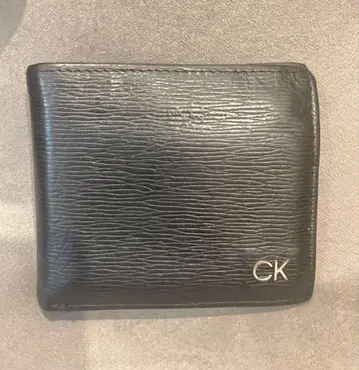Calvin Klein 블랙 접이식 지갑