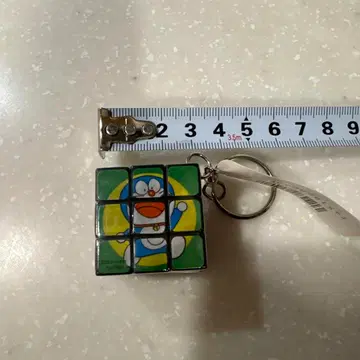 도라에몽 루빅스 큐브 키링 레트로