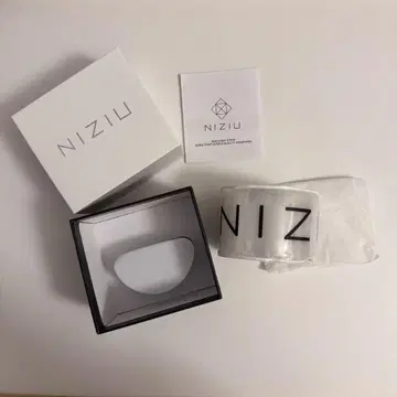 NiziU LIGHT STRAP