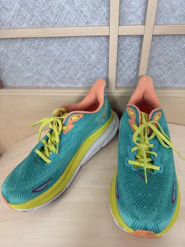 HOKA 25.5cm 러닝화