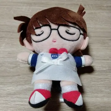 명탐정 코난 앉아있는 봉제 인형 에도가와 코난