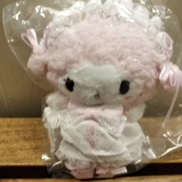 피아노 산리오 화이트 프릴 디자인 마스코트