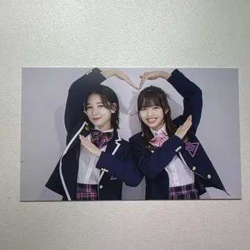 아이돌 사진 2명의 하트 포즈