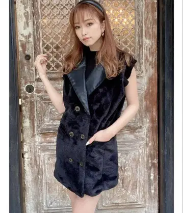 RESEXXY 인조 가죽 포인트 퍼 베스트