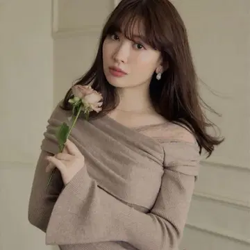 Herlipto Peony Lace Knit Dress
