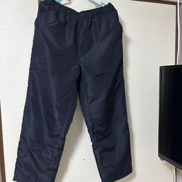 블랙 팬츠입니다